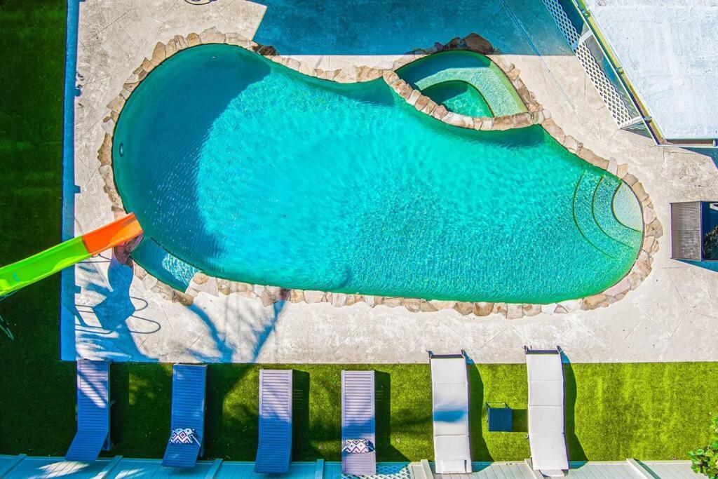 Vip Pristine Luxury Great Pool-5 Beds By The Holiday home *