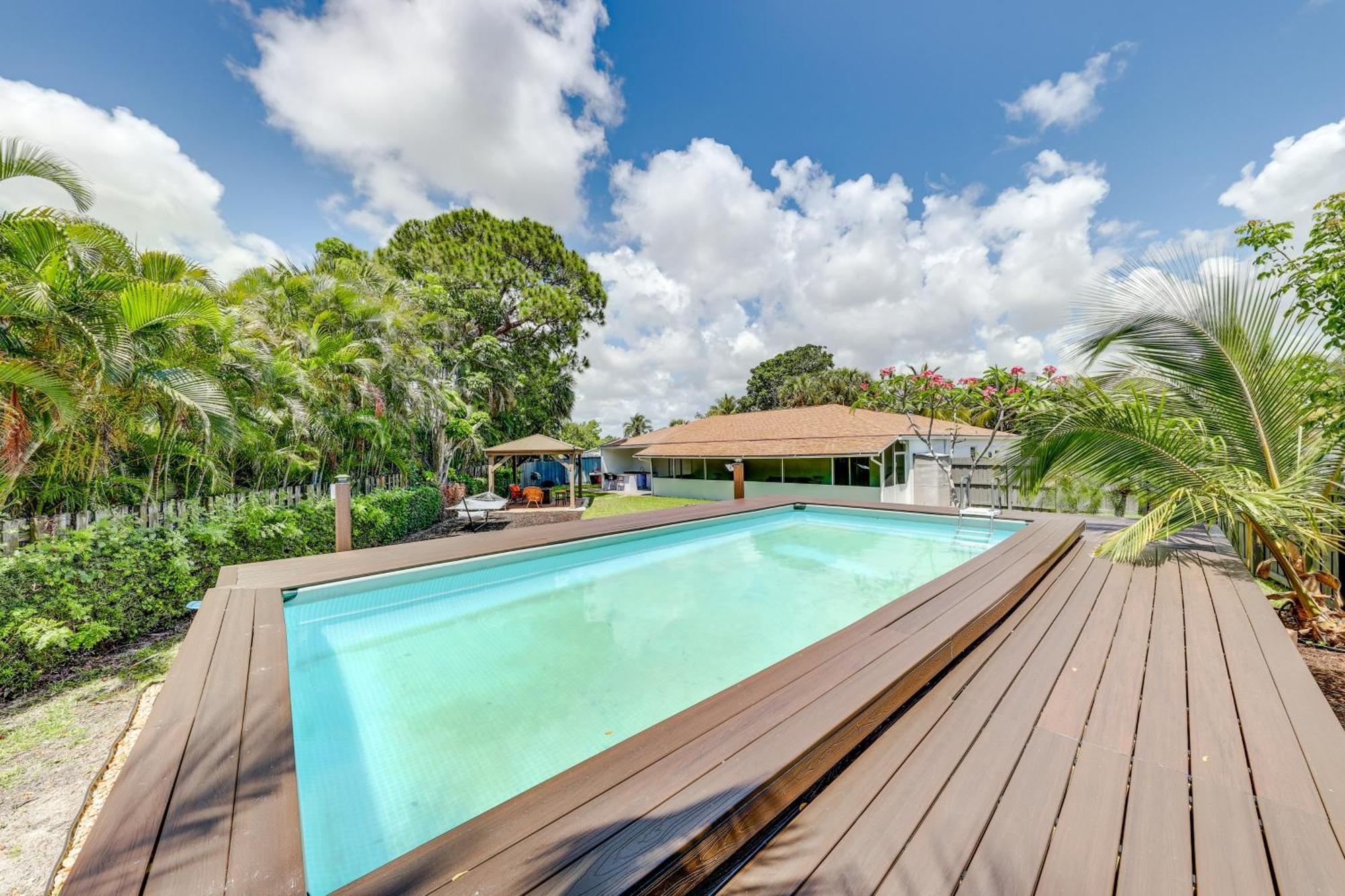 Delray With Pool About 4 Mi To Beach! Holiday home *
