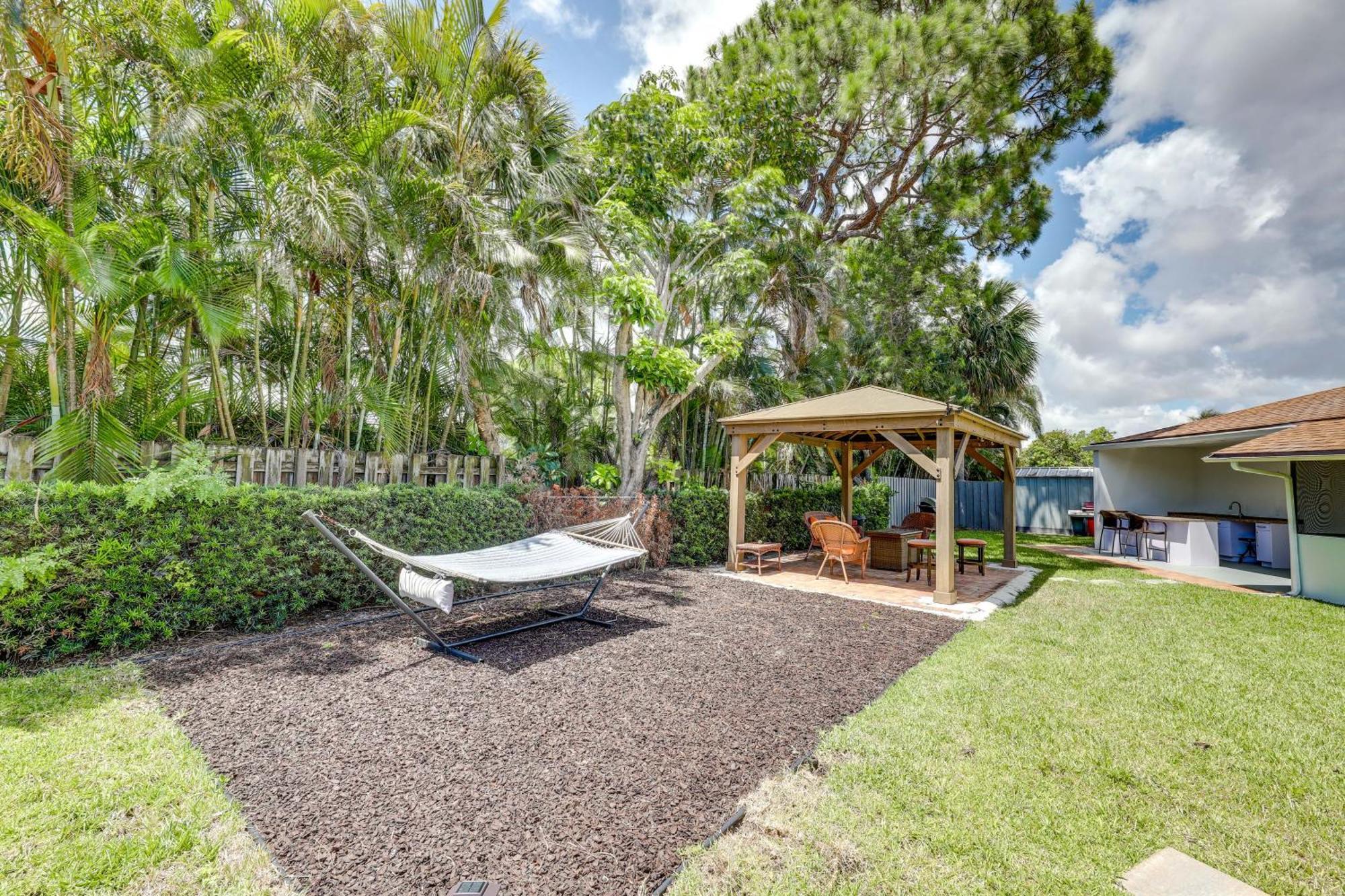 Delray With Pool About 4 Mi To Beach! Holiday home