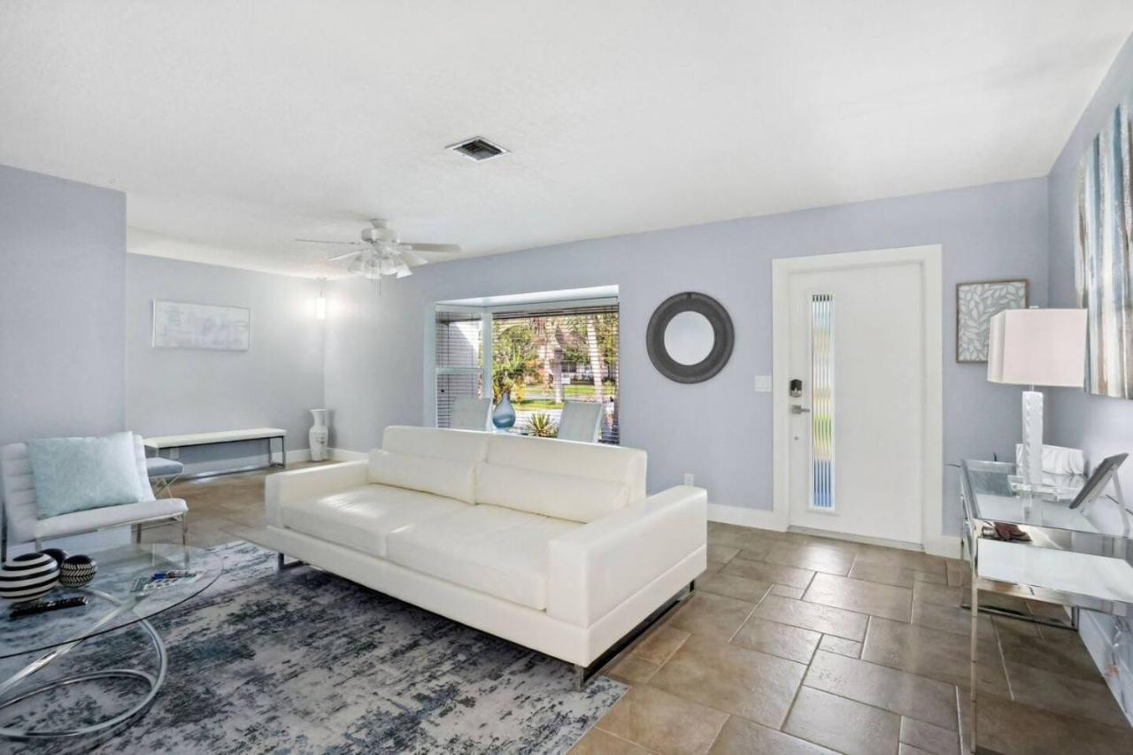 Retreat Downtown Hot Tub Holiday home *