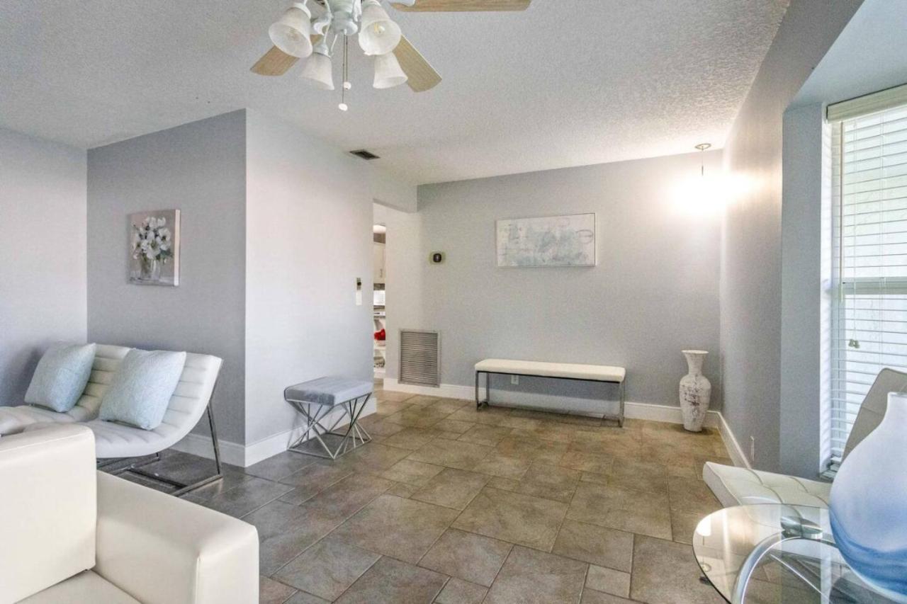 Holiday home Retreat Downtown Hot Tub *