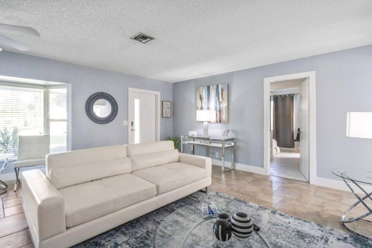 Retreat Downtown Hot Tub Delray Beach