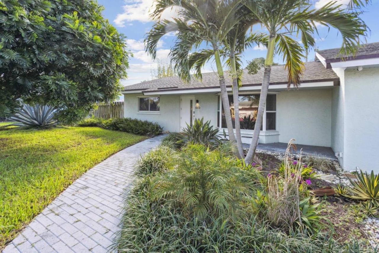 Retreat Downtown Hot Tub * Delray Beach