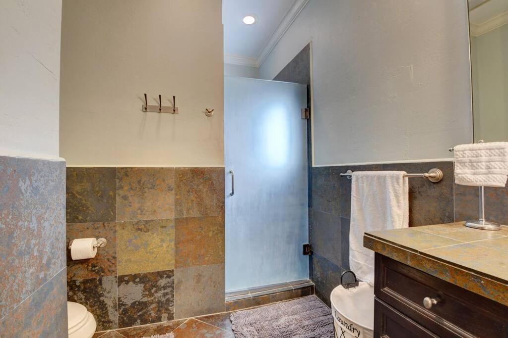 Historic Spacious Two Blocks To Atlantic Avenue *