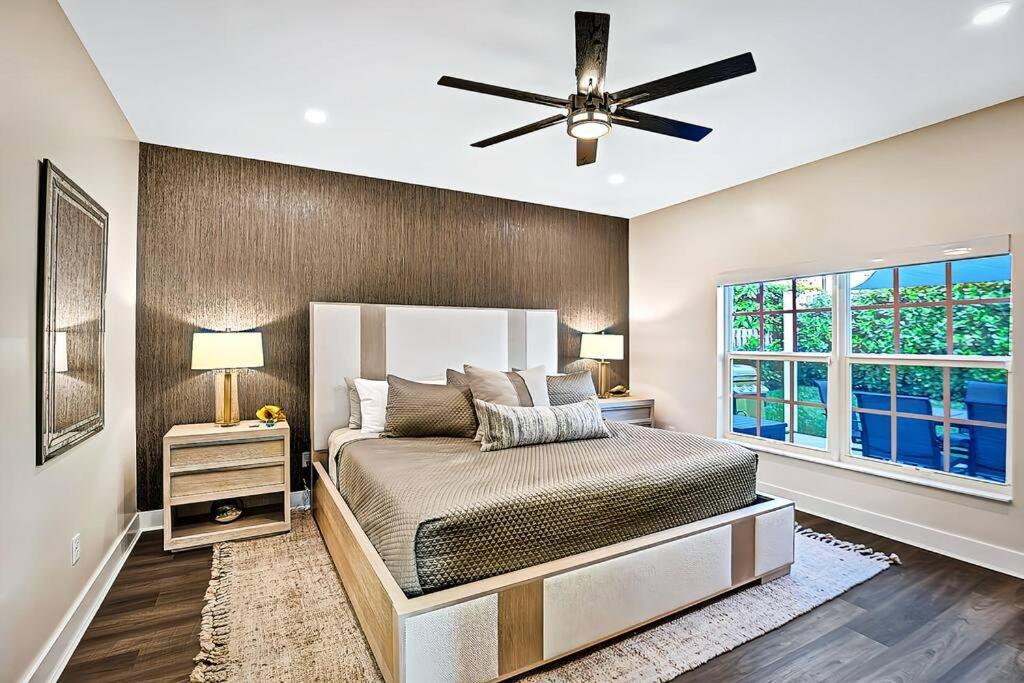 New Designer's Dream Oasis Heated Pool, Large Patio, Close To The Ave * Delray Beach