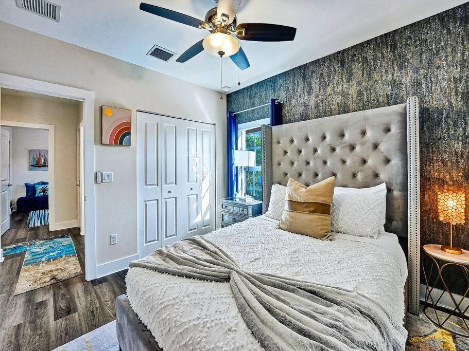 New Designer's Dream Oasis Heated Pool, Large Patio, Close To The Ave * Delray Beach