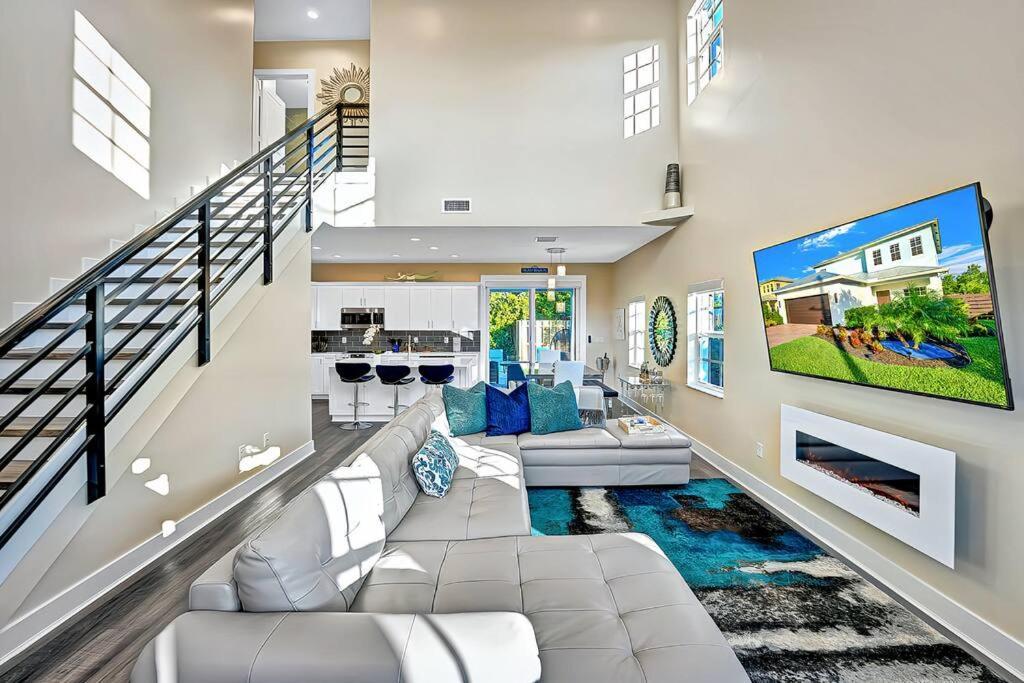 New Designer's Dream Oasis Heated Pool, Large Patio, Close To The Ave * Delray Beach