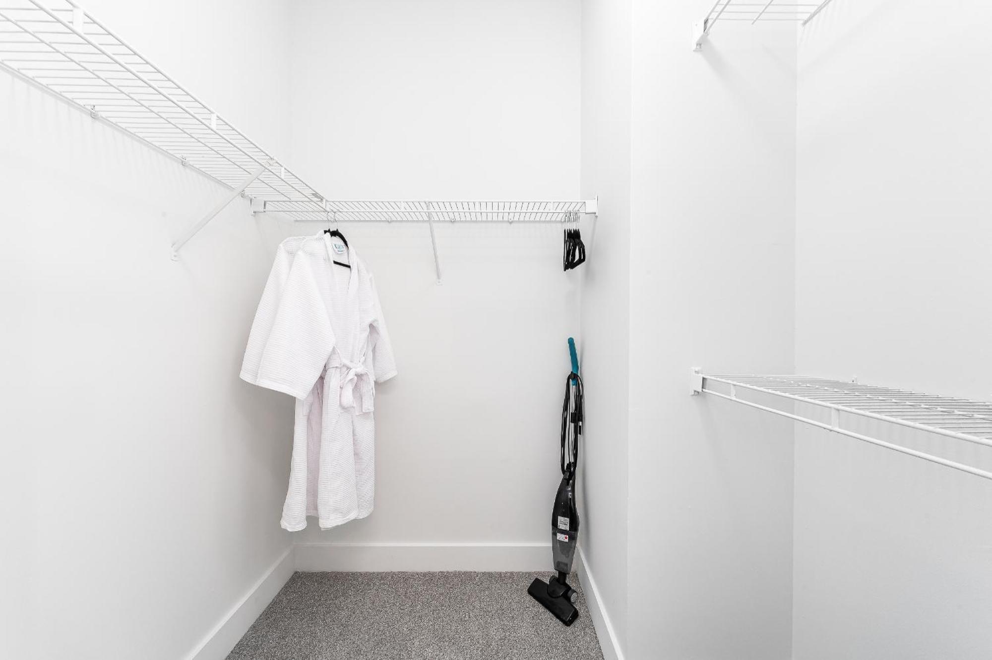 Newly Renovated Delray Townhome *