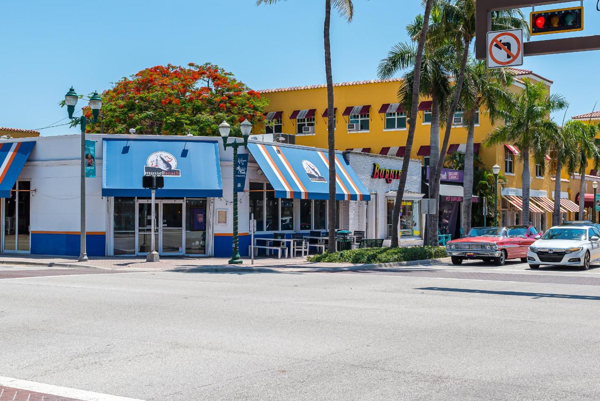 Apartment Bright Open Townhome Delray