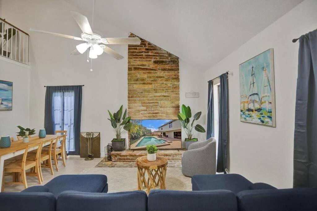 Delray 3bd & Pool With Game Room, 10 Guests Delray Beach