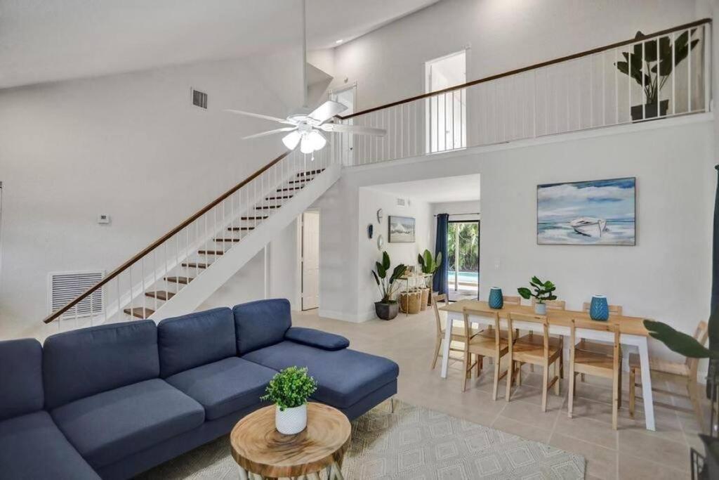 Delray 3bd & Pool With Game Room, 10 Guests Delray Beach