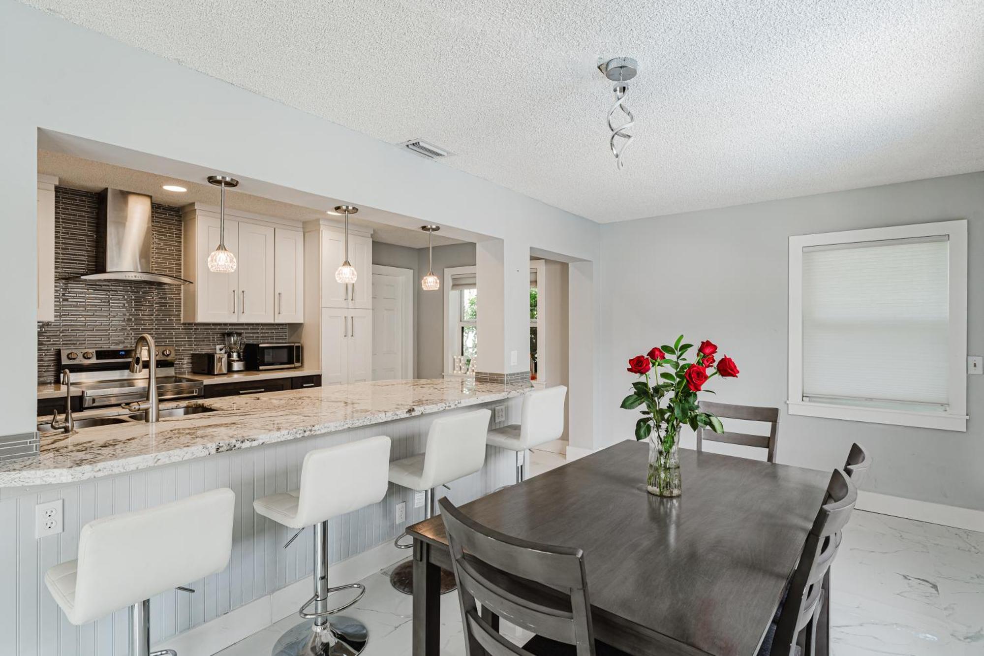 Holiday home Vip Pristine Luxury Great Pool-5 Beds By The