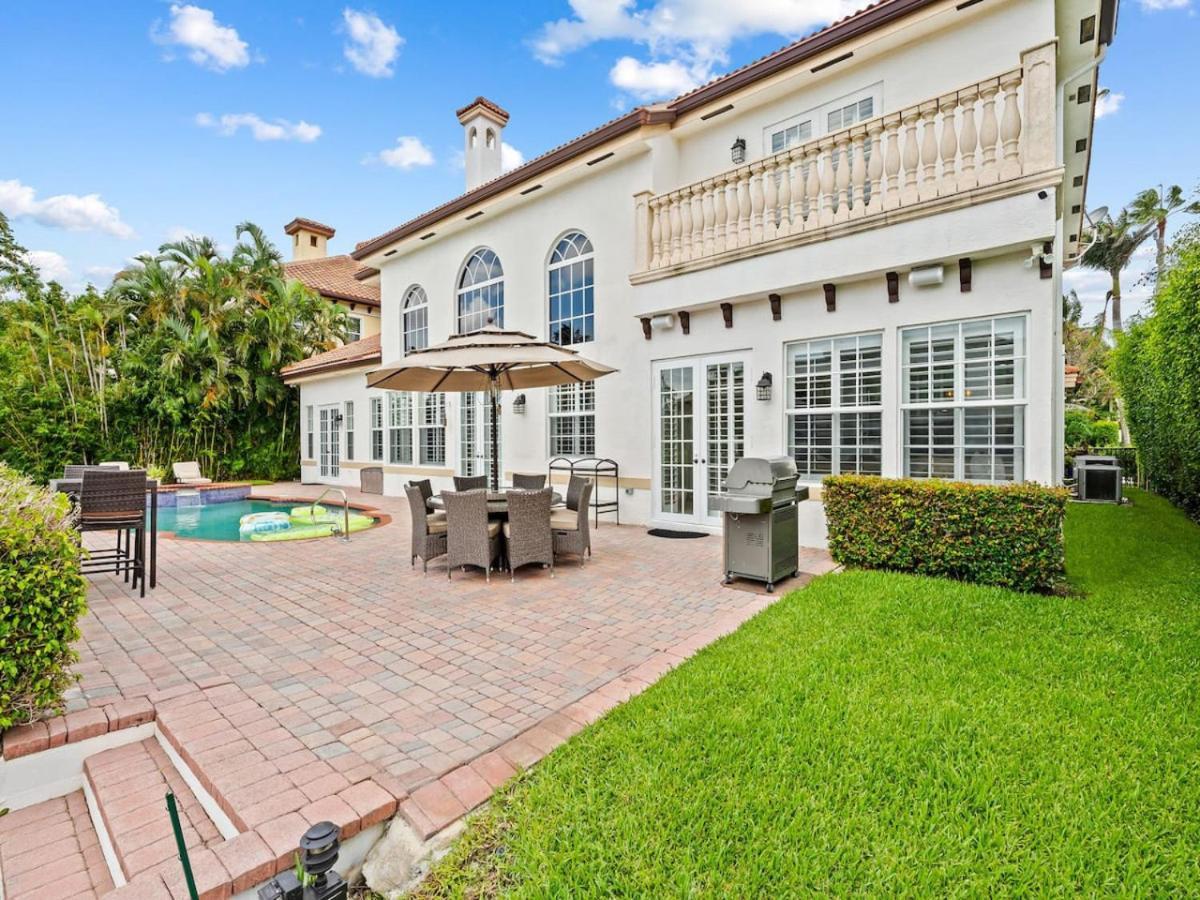 Private Luxury Waterfront Mansion I Heated Pool And Hot Tub *