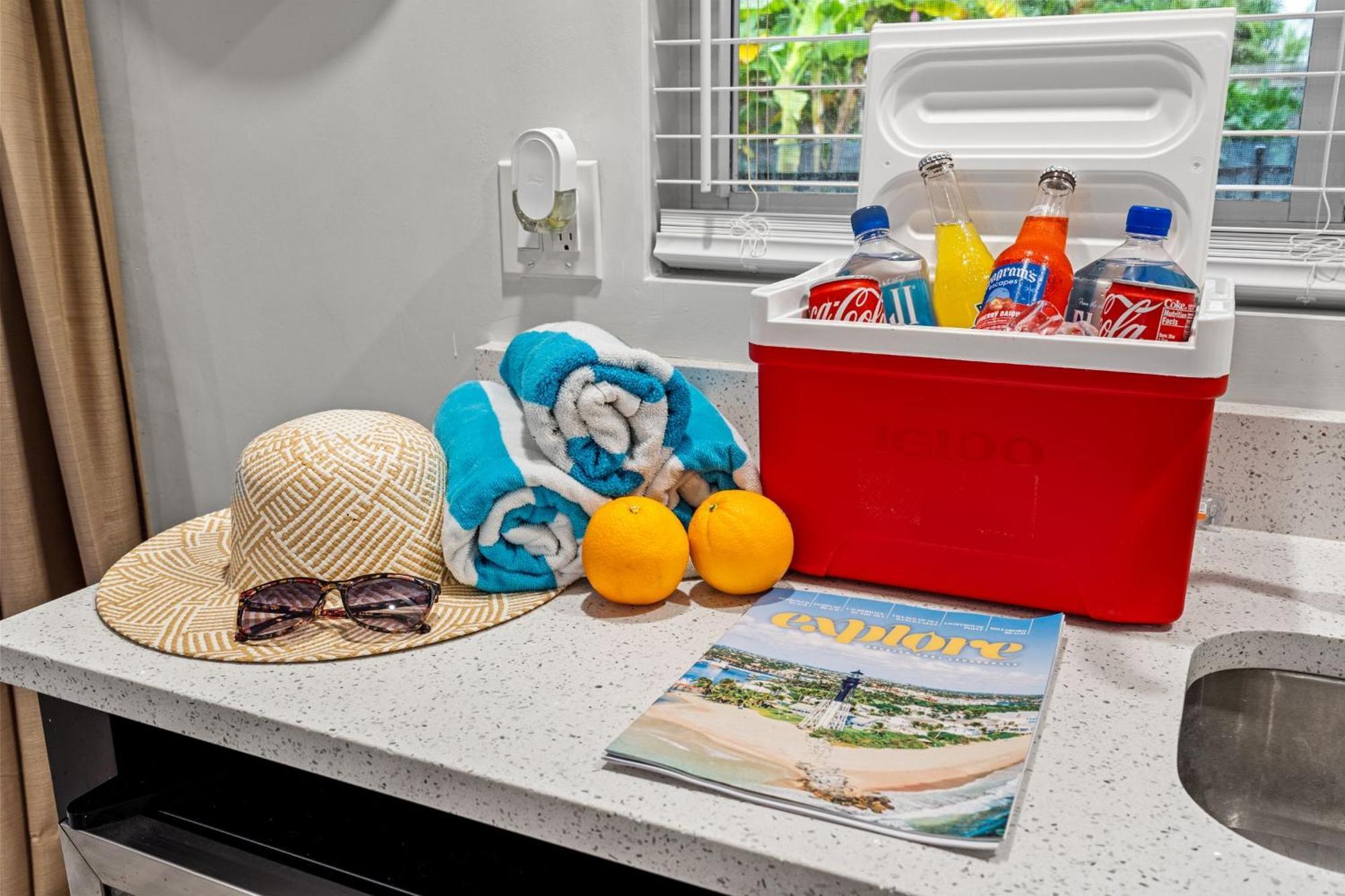 New! Private Pool House With Hot Tub, Free Wi-fi, Massage Chair And Arcade! Holiday home *