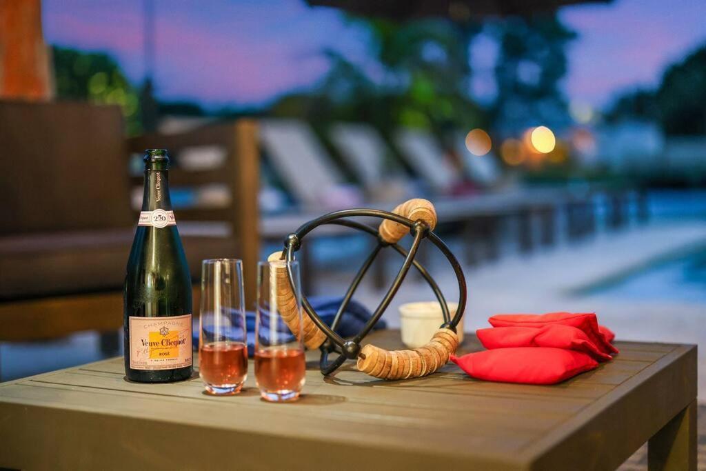 Wp Delray Waterfront, Pool, Tiki Hut & Putting Grn Delray Beach