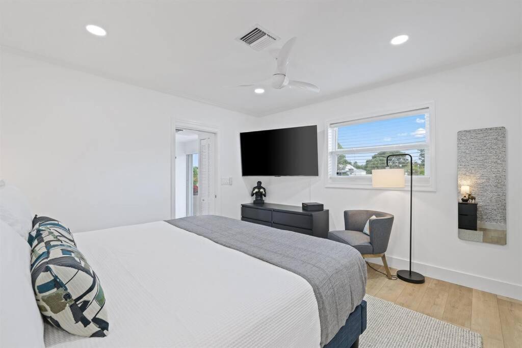 Villa Wp Delray Waterfront, Pool, Tiki Hut & Putting Grn