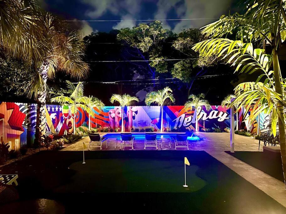 Exclusive Oasis, Exotic Pool & Miami Inspired Art *