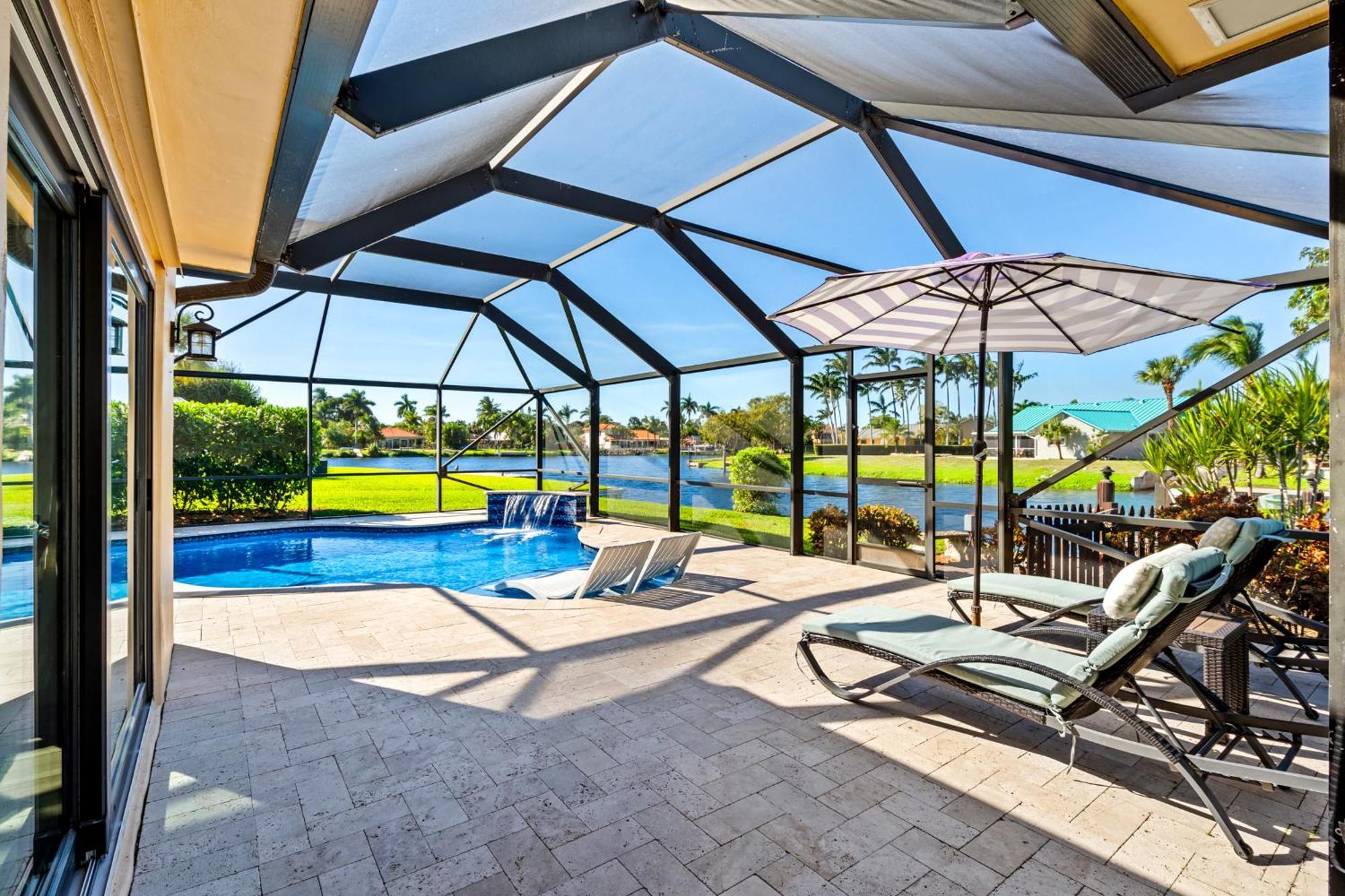 Classy N' Cozy Delray Home! Pool With Water View