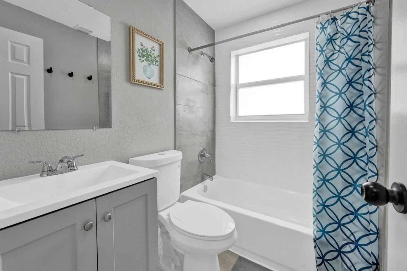 Spacious 4br Family W Pool Near Holiday home Delray Beach