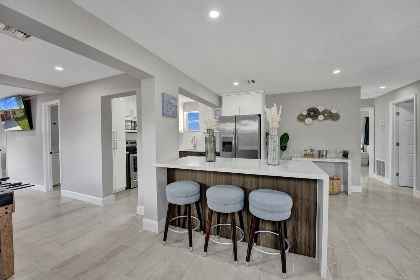 Spacious 4br Family W Pool Near Holiday home *