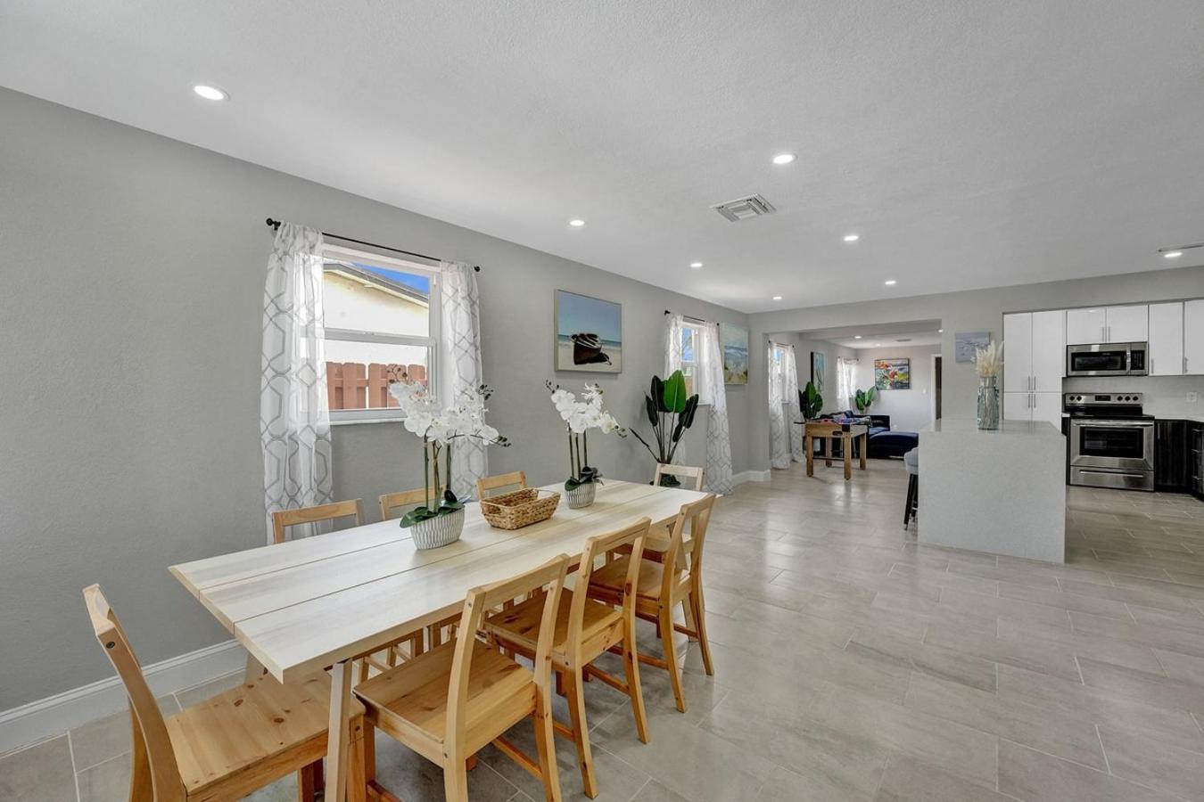 Holiday home Spacious 4br Family W Pool Near *