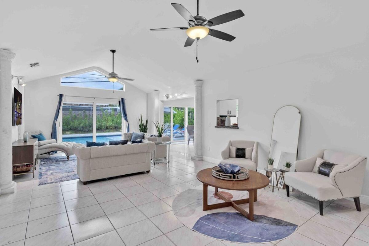 Wonderful Intracoastal Heated Pool Eastdelray Villa