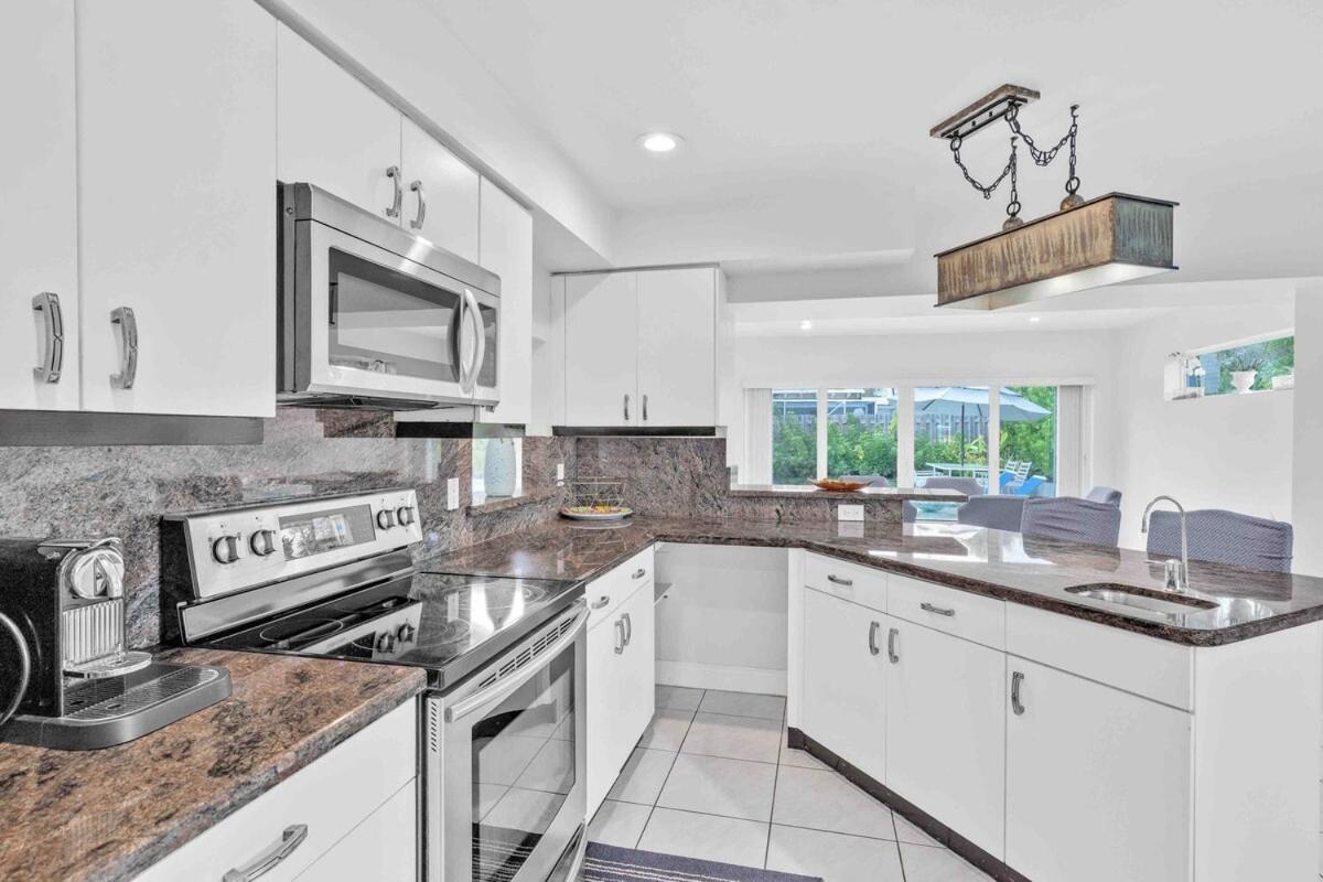 Wonderful Intracoastal Heated Pool Eastdelray Villa Delray Beach