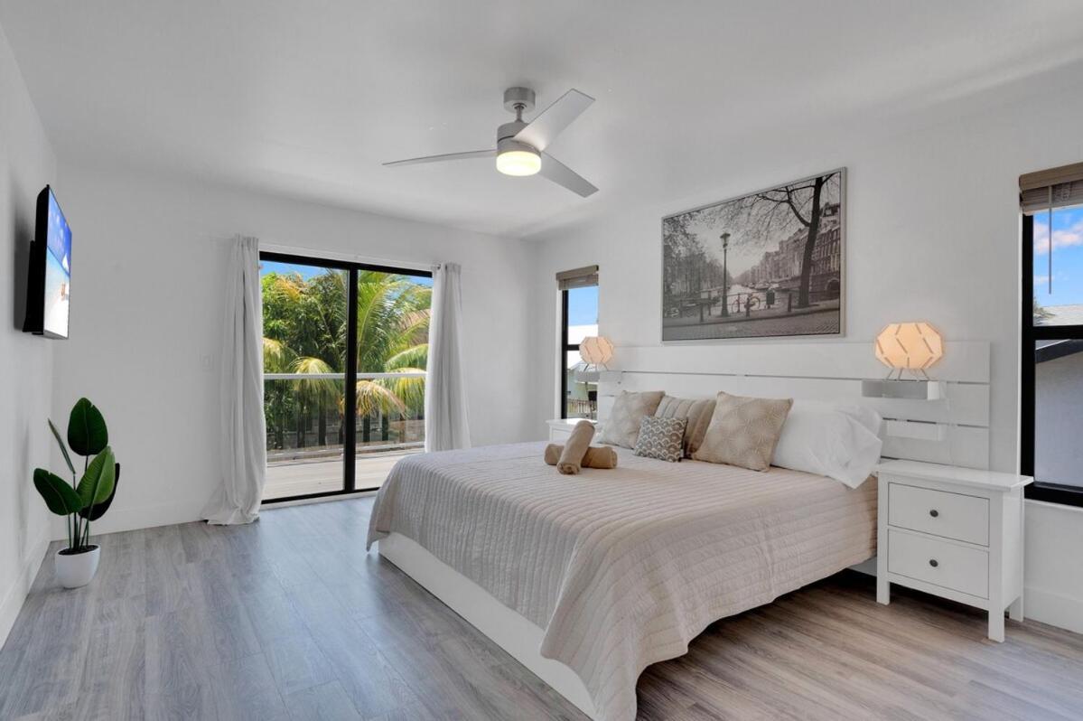 Wonderful Tropical Pool House Delray Near Ocean Holiday home *
