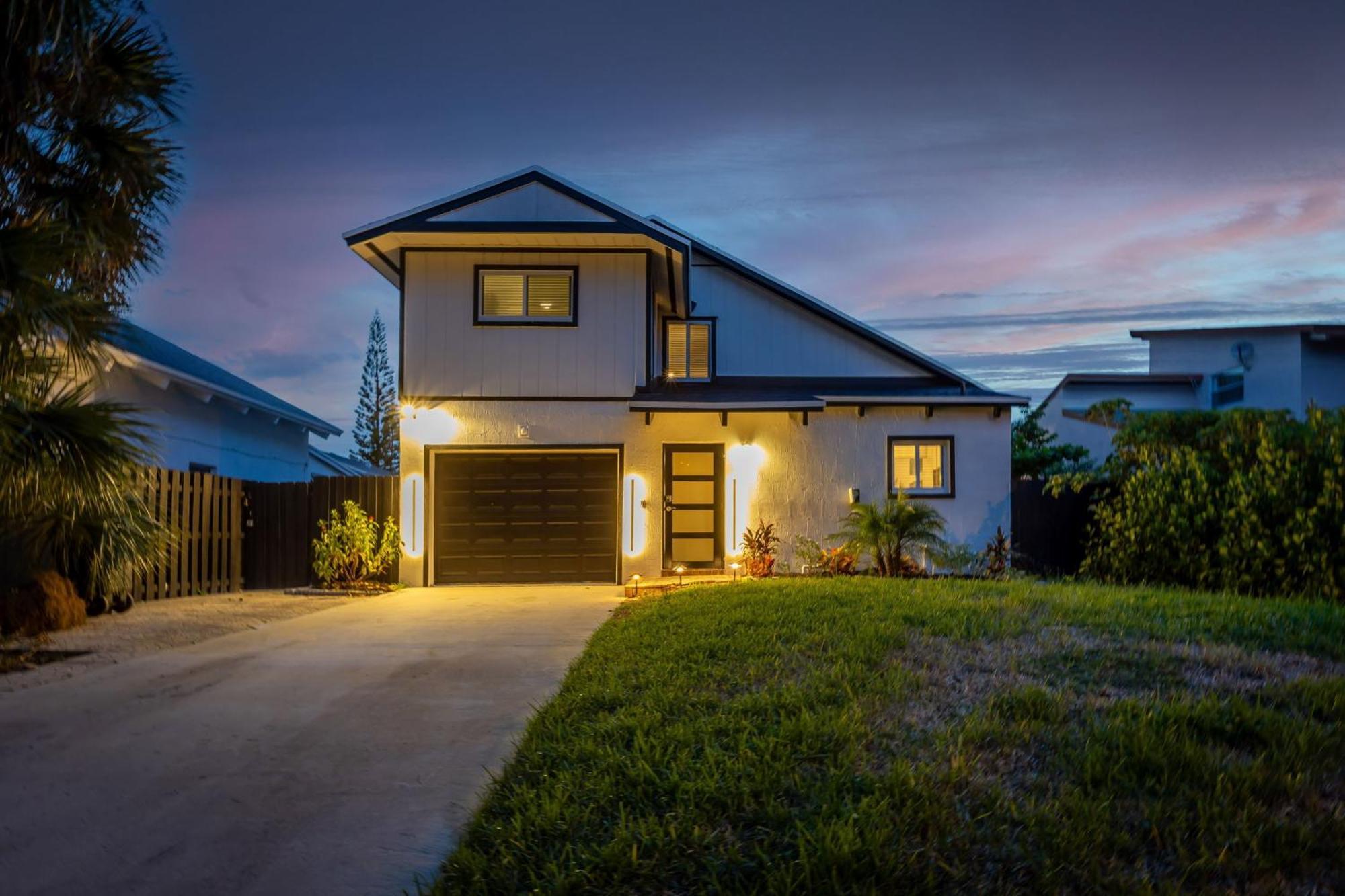 Dazzling Delray Holiday home *