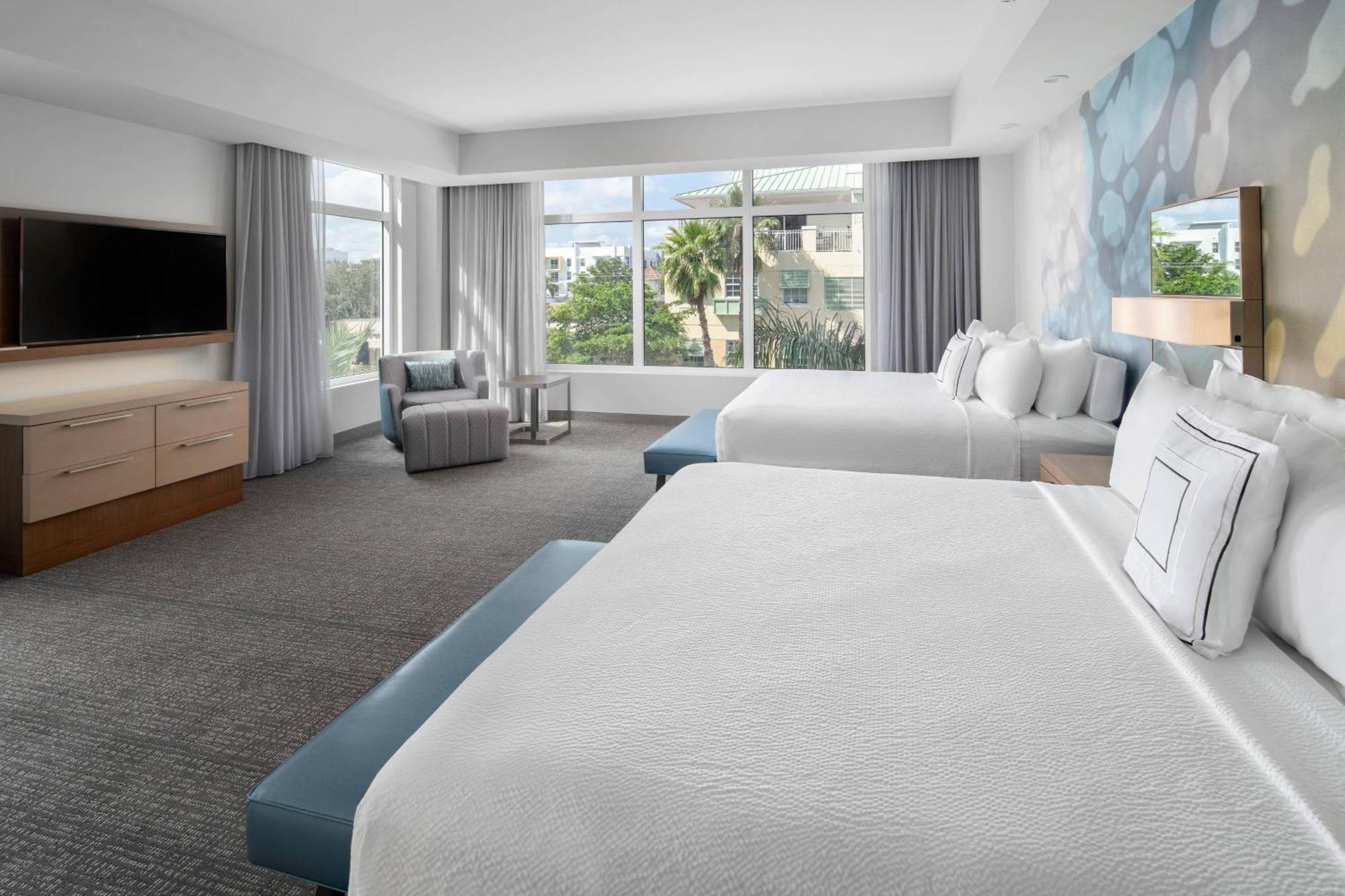 Courtyard By Marriott Delray 3*
