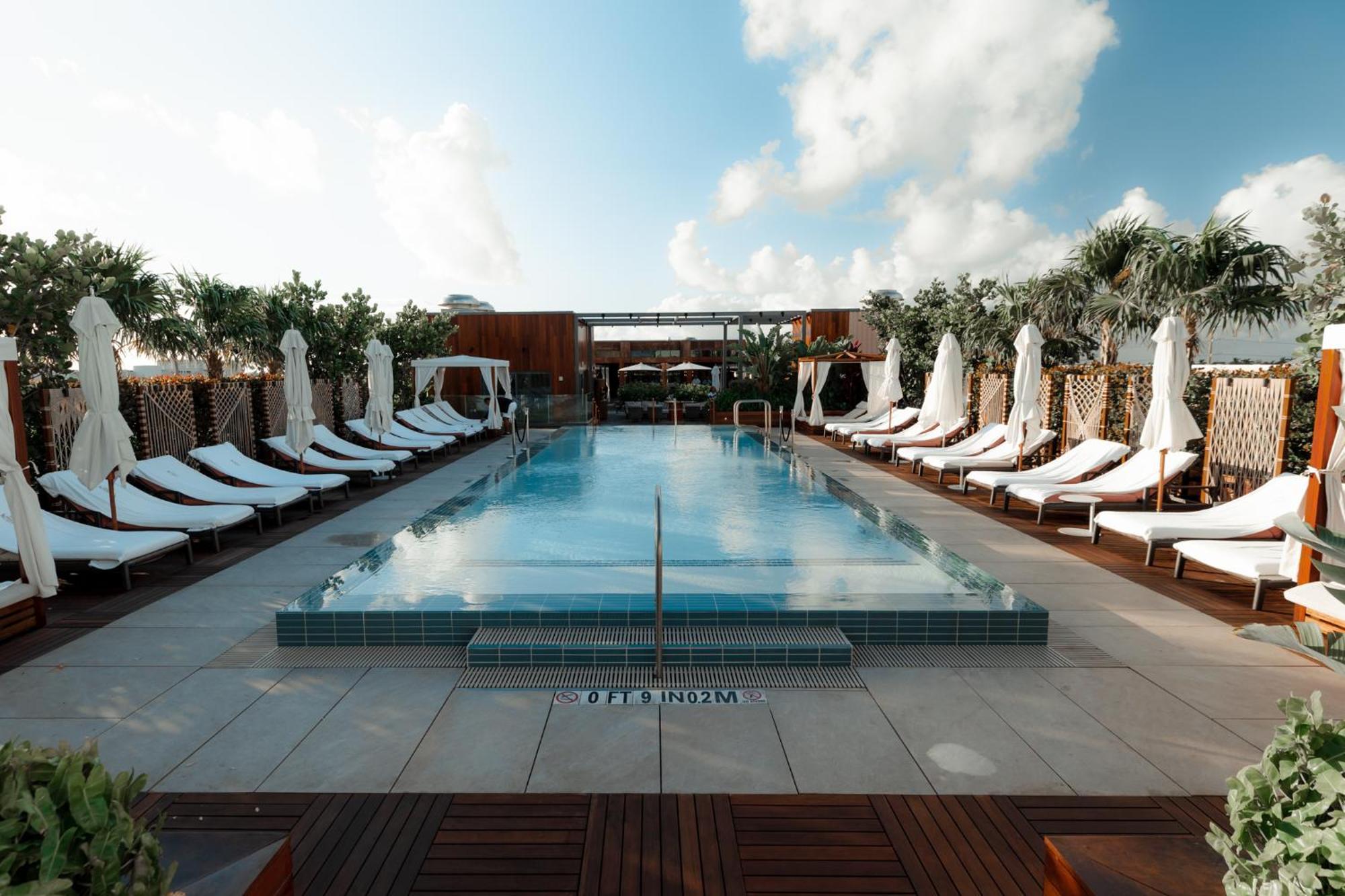 Hotel The Ray Delray Beach, Curio Collection By Hilton