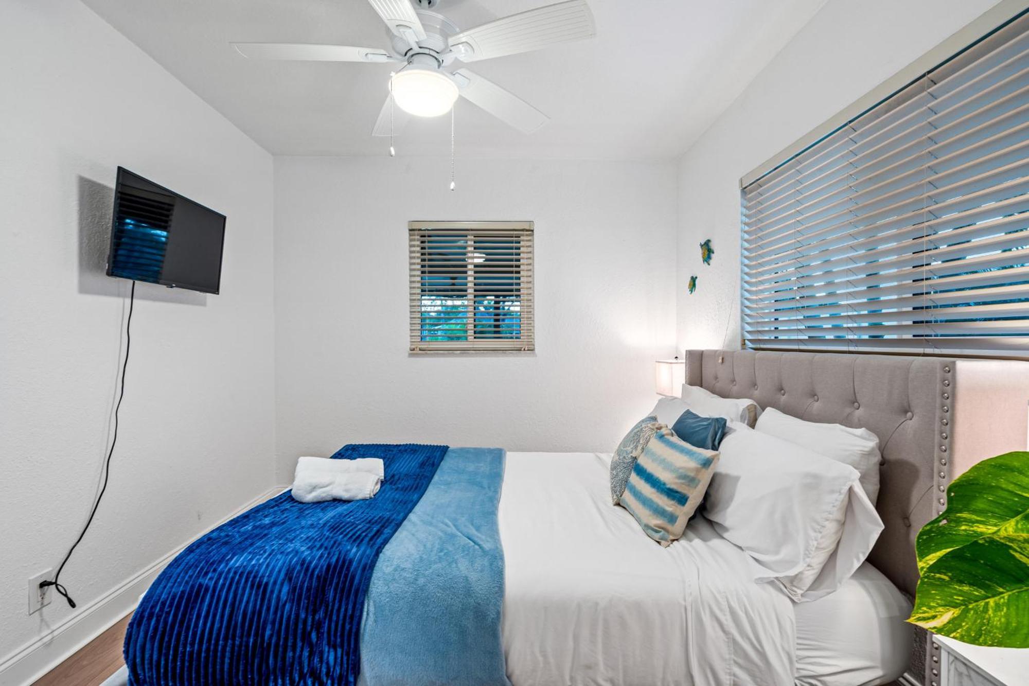 Holiday home Classy N' Cozy Delray Home! Pool With Water View *
