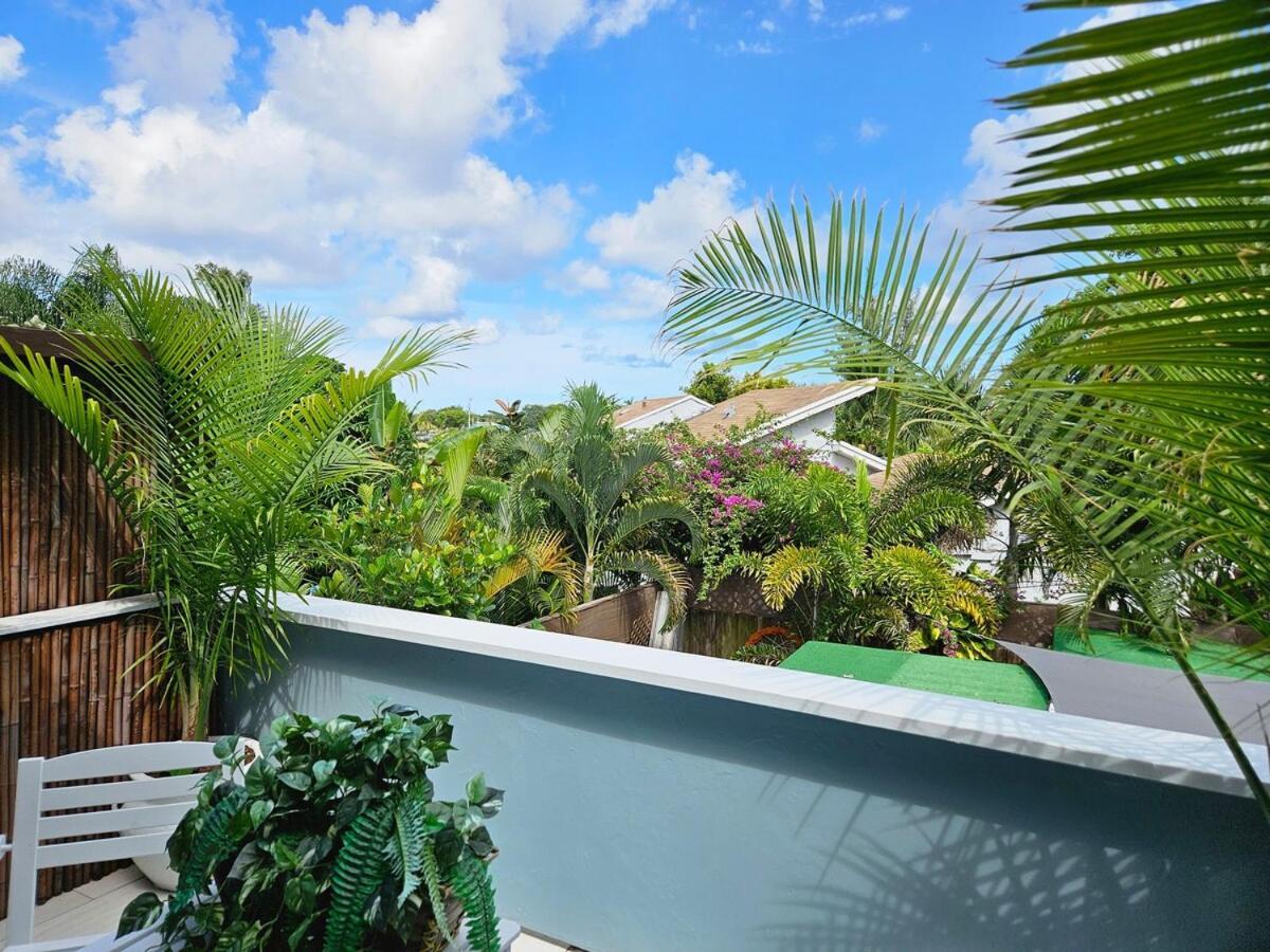 Apartment Artistic Retreat, King With Private Balcony! *