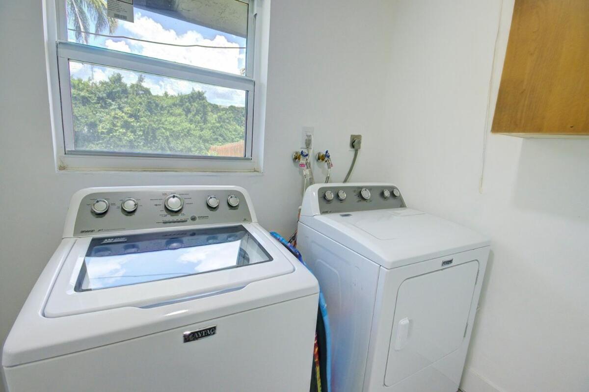 Blissful Retreat Yard, Plunge Pool, Canal Access Holiday home
