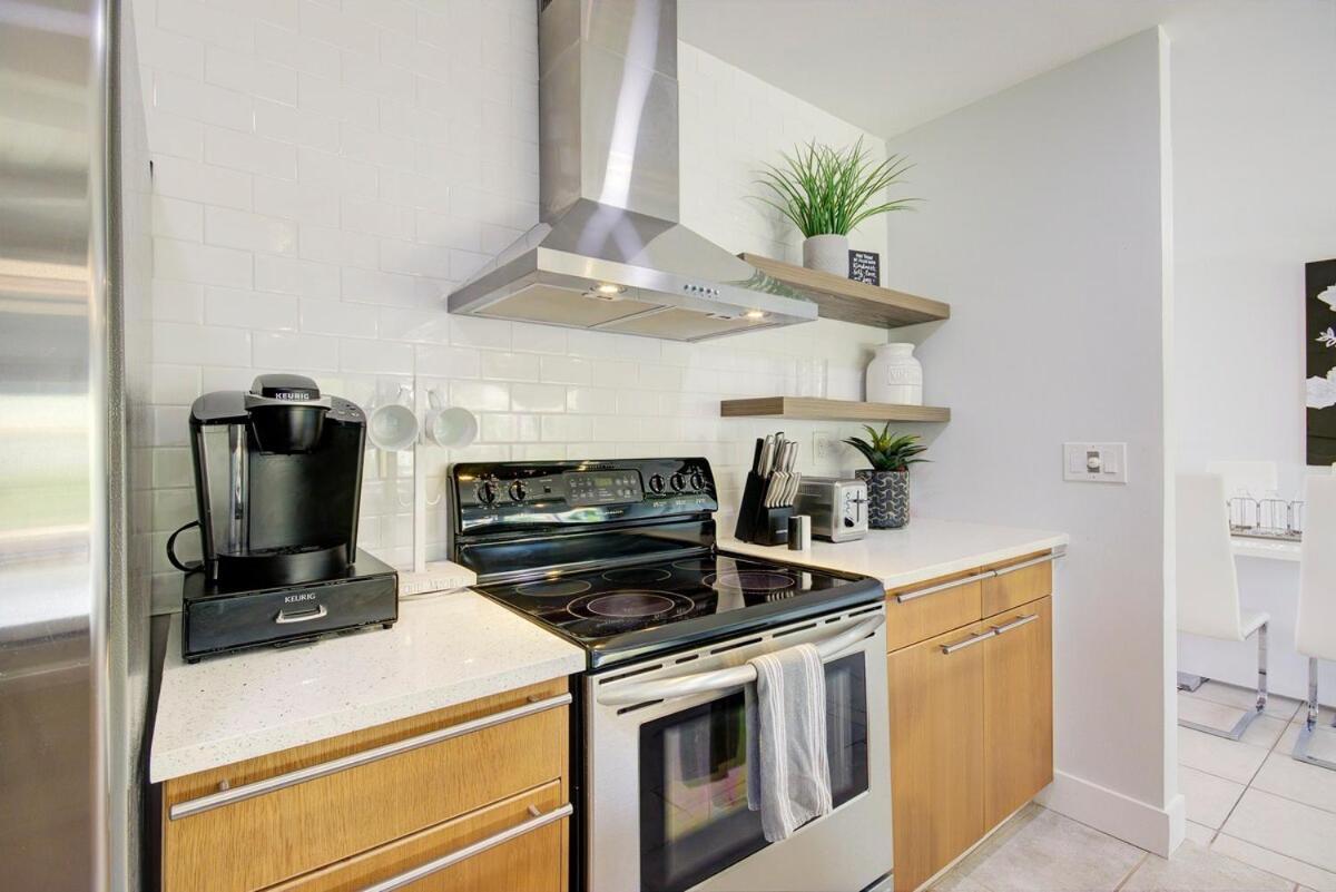 Holiday home Blissful Retreat Yard, Plunge Pool, Canal Access *