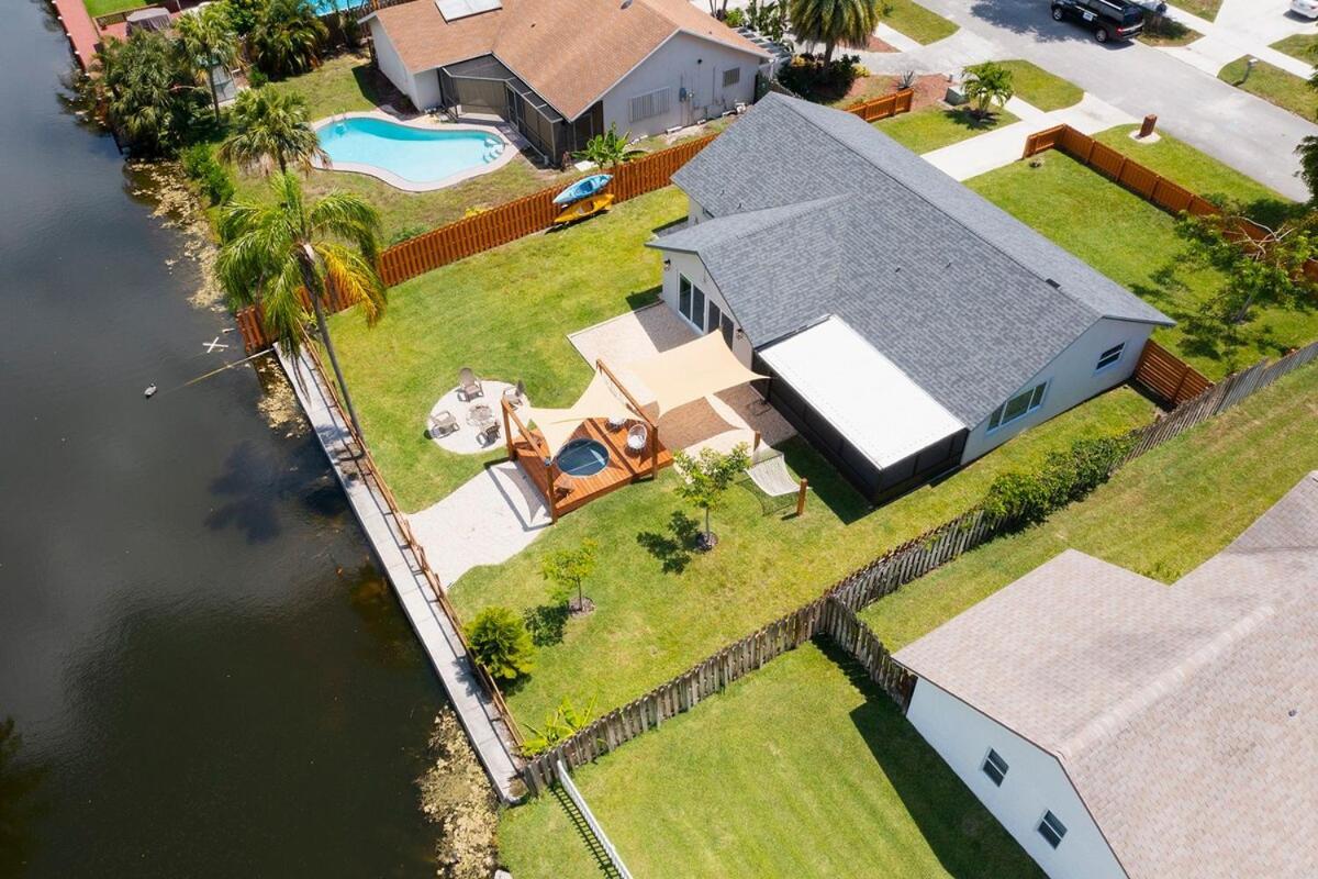 Holiday home Blissful Retreat Yard, Plunge Pool, Canal Access Delray Beach