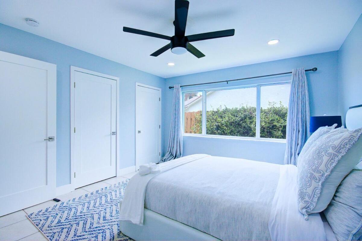 Blissful Retreat Yard, Plunge Pool, Canal Access * Delray Beach