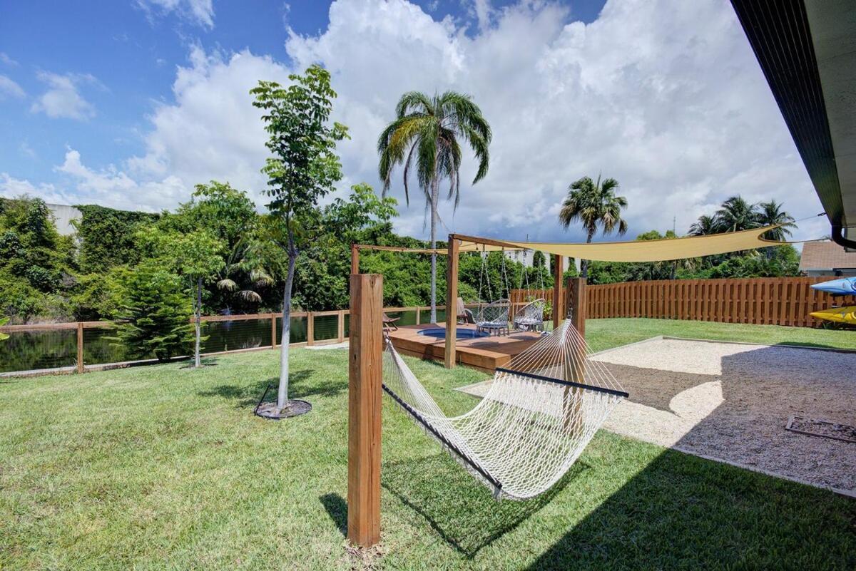 Holiday home Blissful Retreat Yard, Plunge Pool, Canal Access Delray Beach