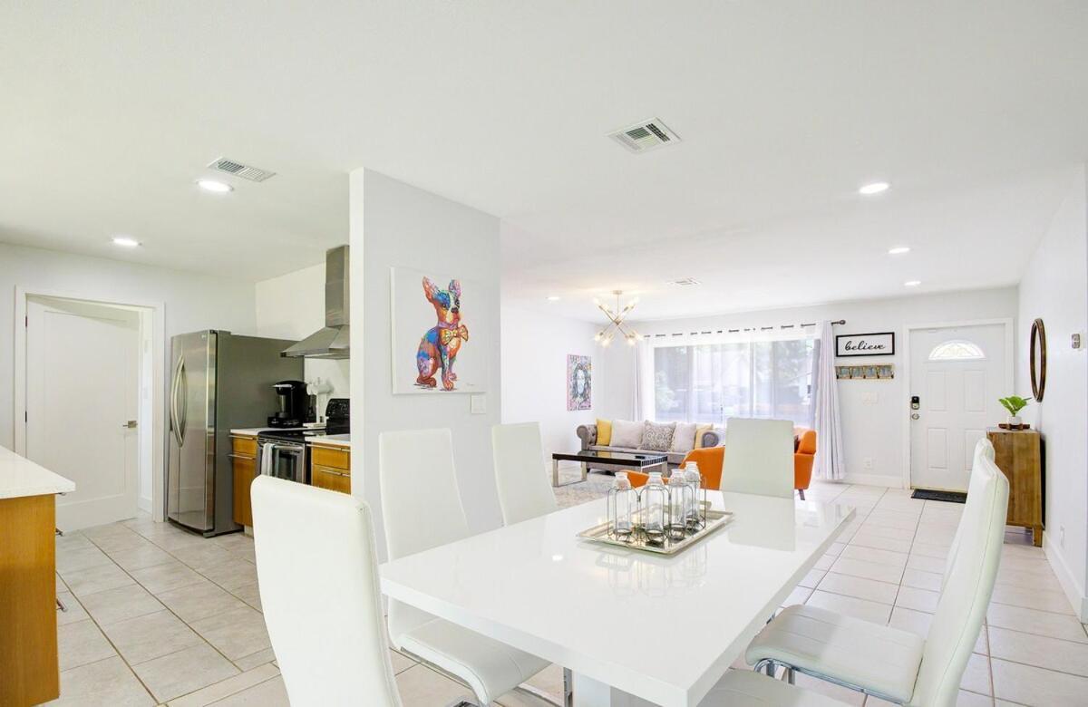 Blissful Retreat Yard, Plunge Pool, Canal Access Delray Beach