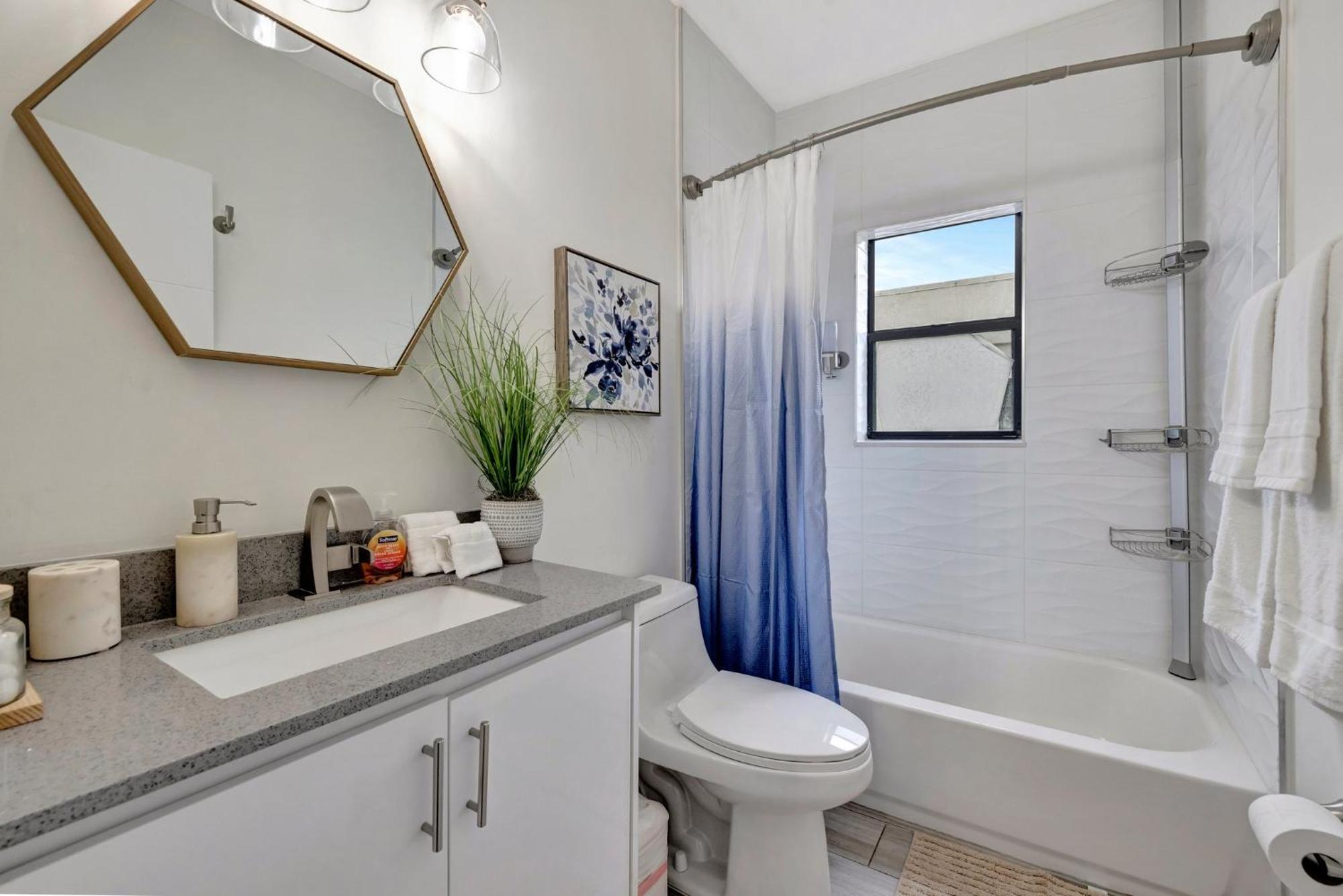 Magnificent Townhome Steps From Atlantic Ave *