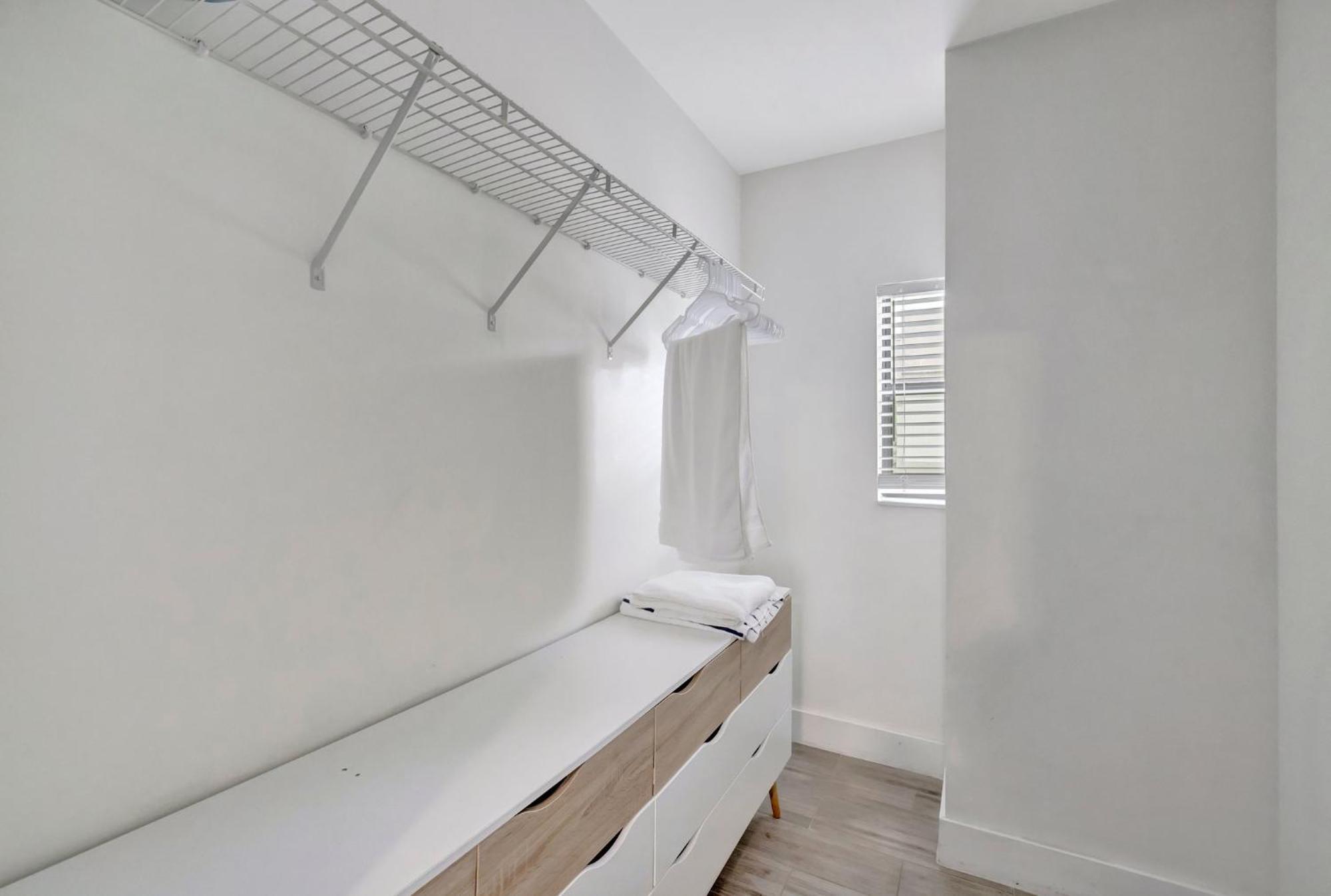 Magnificent Townhome Steps From Atlantic Ave * Delray Beach