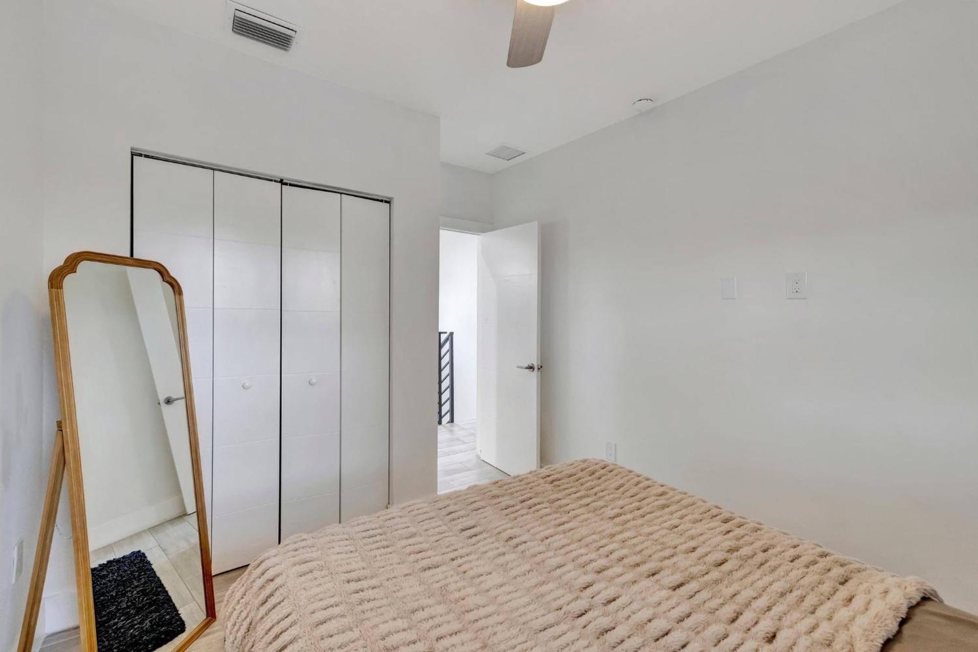 Magnificent Townhome Steps From Atlantic Ave