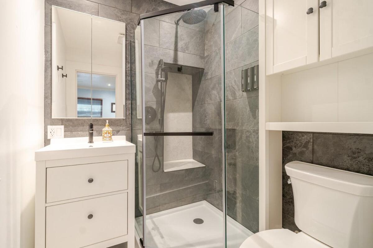 Artistic Retreat, King With Private Balcony! Delray Beach