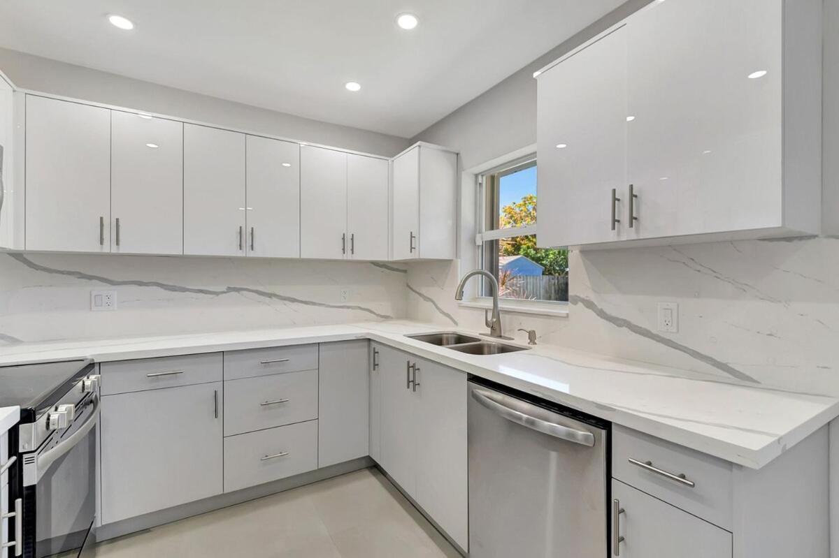 Holiday home Newly Renovated Three Bedroom Near Atlantic Avenue And