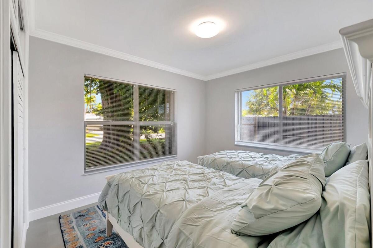 Newly Renovated Three Bedroom Near Atlantic Avenue And * Delray Beach