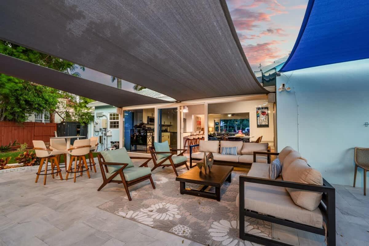 Pool And Spacious Backyard - Delray