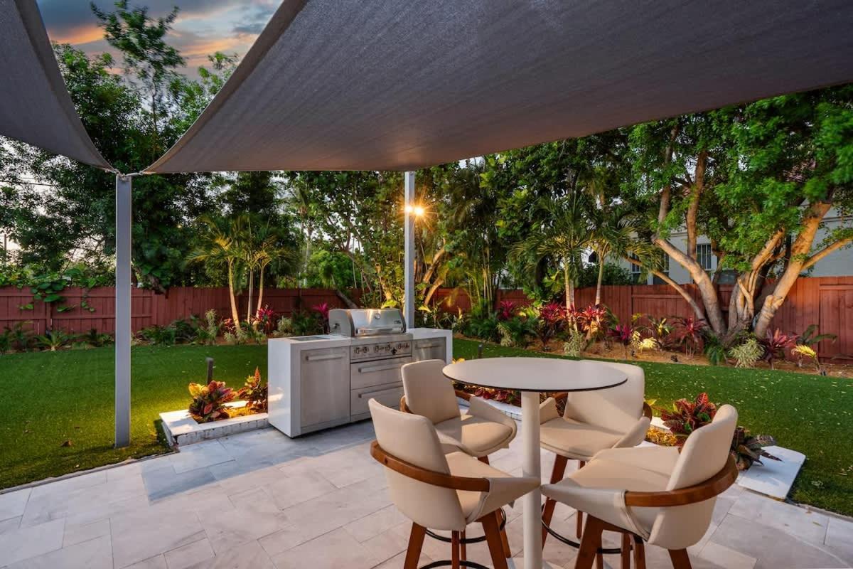 Holiday home Pool And Spacious Backyard - Delray
