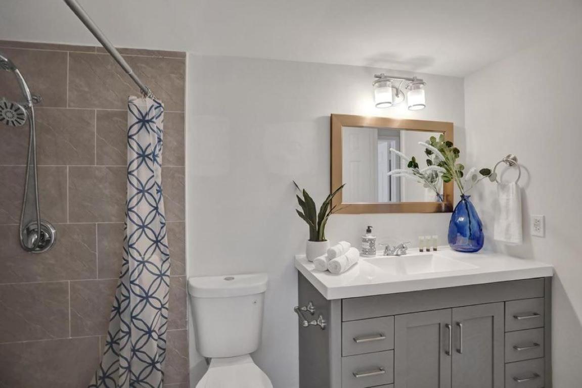 Luxurious 3-bedroom House W Priv Pool Game * Delray Beach