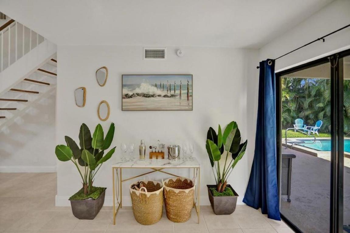 Holiday home Luxurious 3-bedroom House W Priv Pool Game Delray Beach