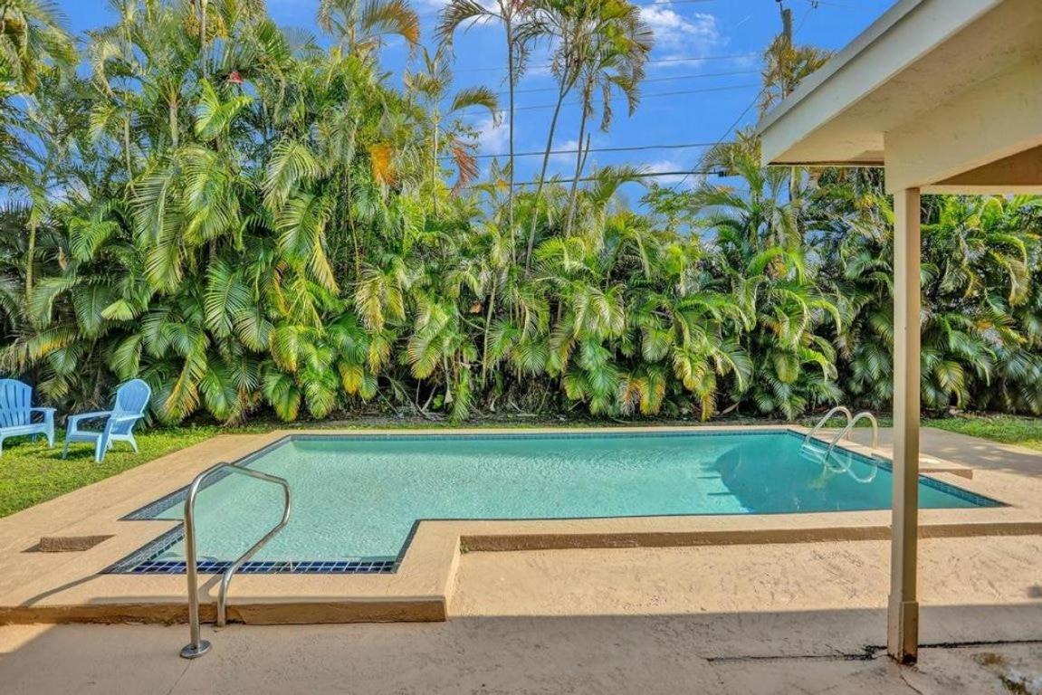 Luxurious 3-bedroom House W Priv Pool Game Delray Beach